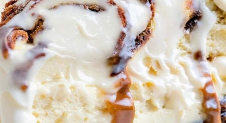 Cinnamon Roll Cheesecake with Cream Cheese Frosting