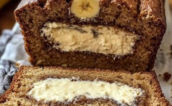 Cream Cheese Banana Bread 🍌🍰