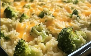 Broccoli, Rice, Cheese, and Chicken Casserole